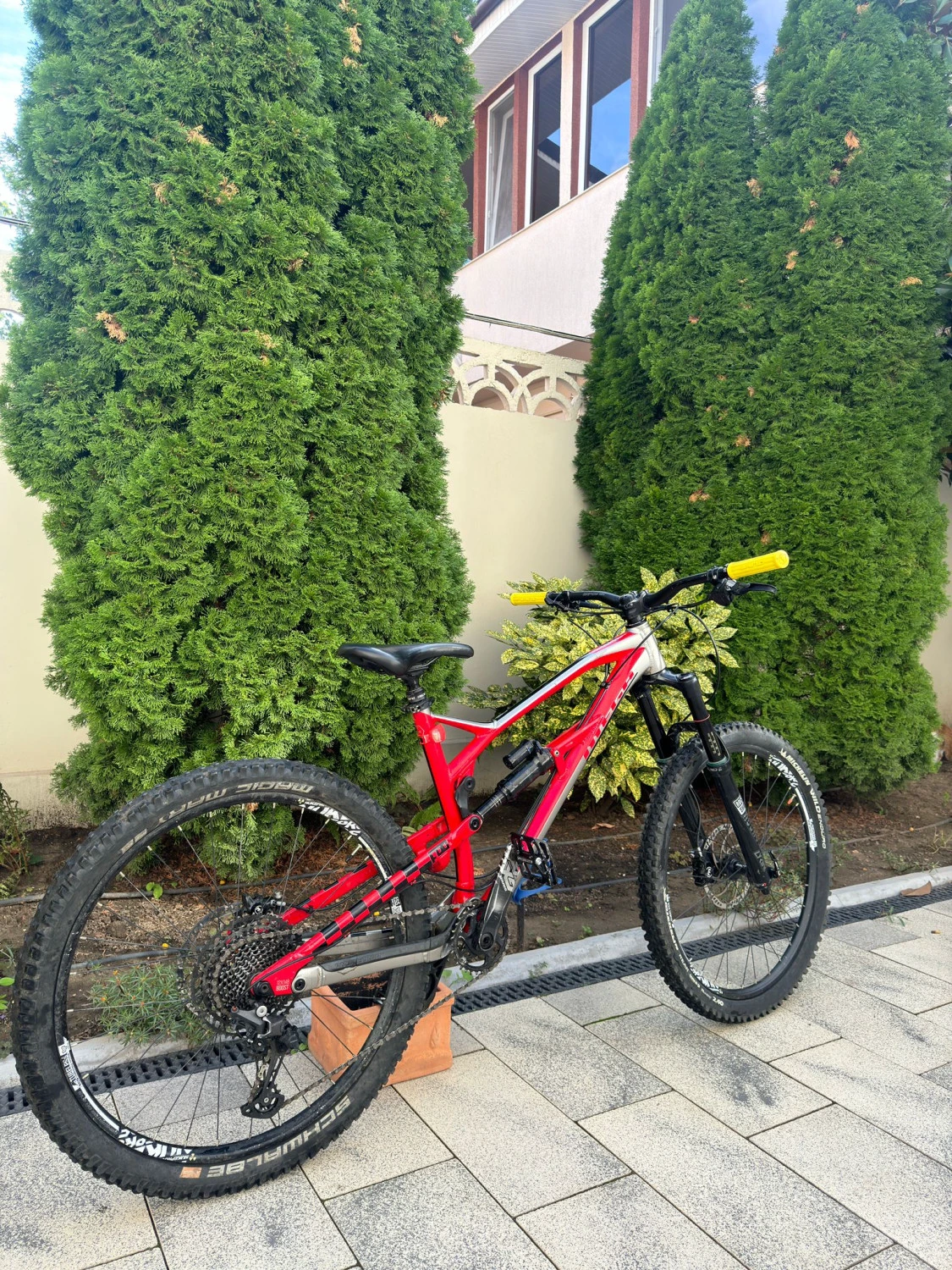 2. Nukeproof Mega Comp 275 | Marime L
