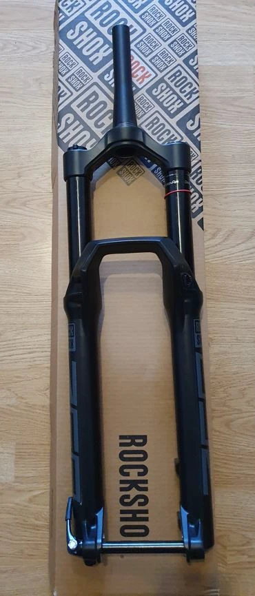 1. RockShox ZEB 29" 170-180mm