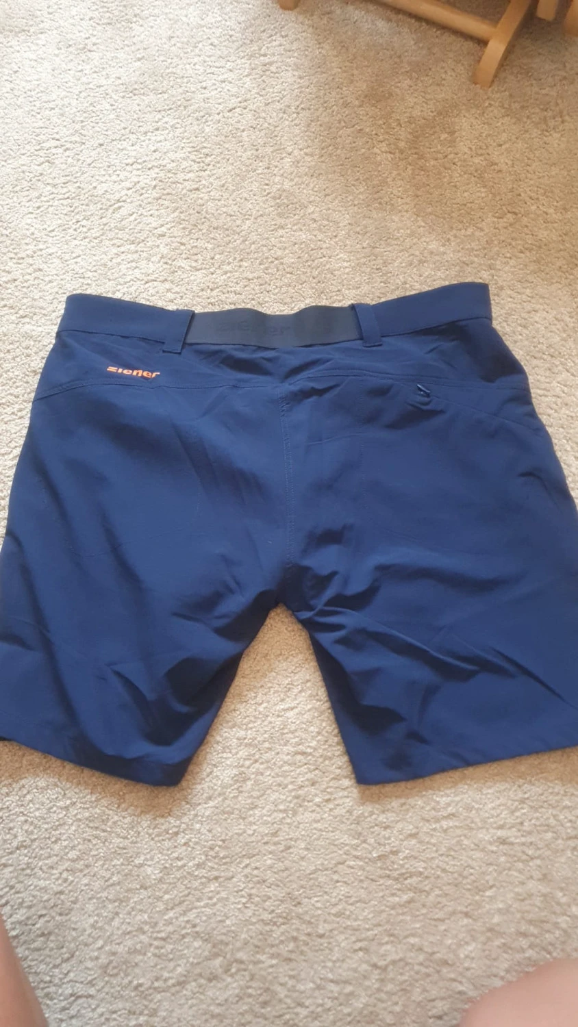 8. Pantaloni ciclism Ziener
