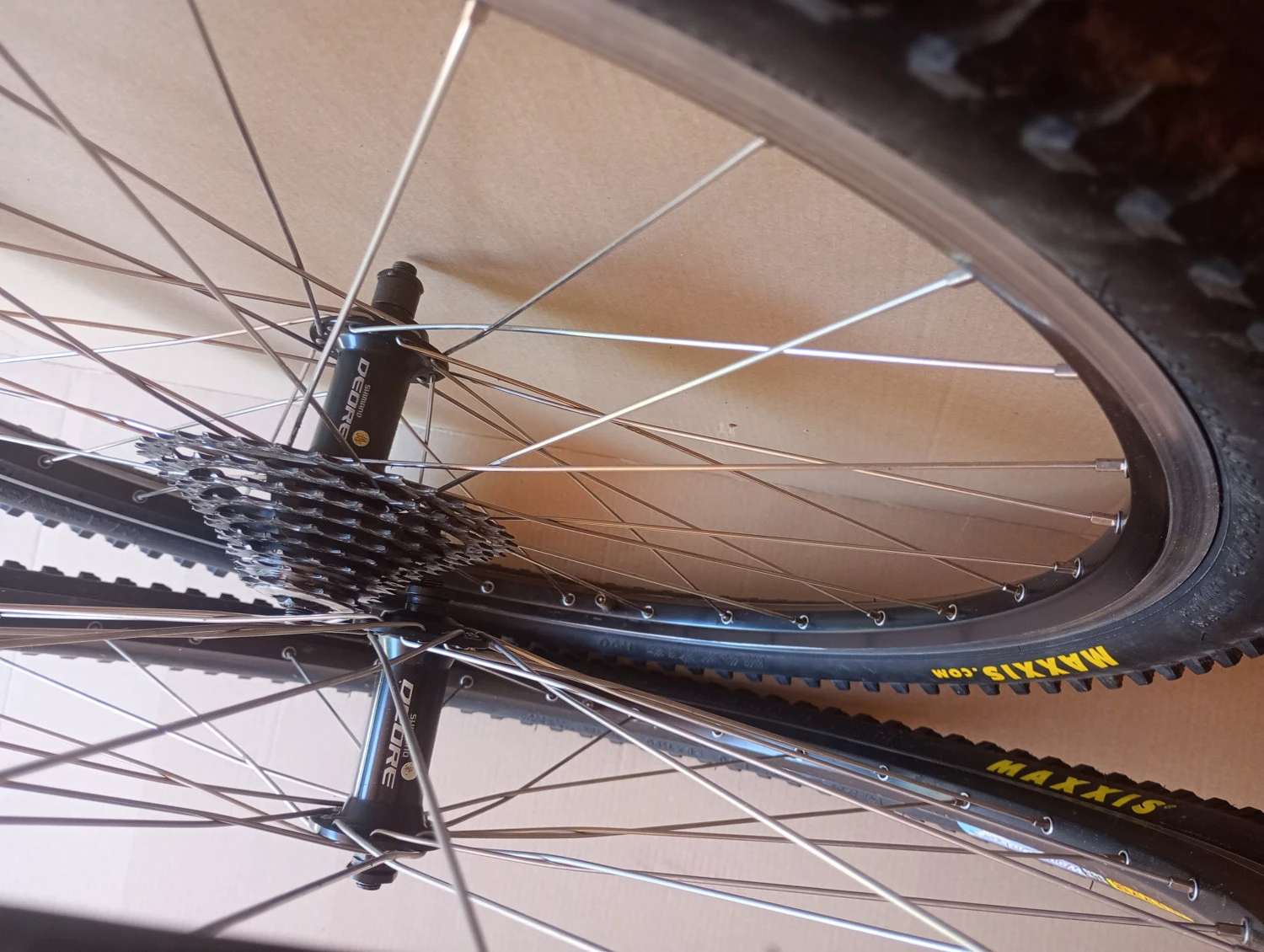 1. Set Deore 590 v-brake