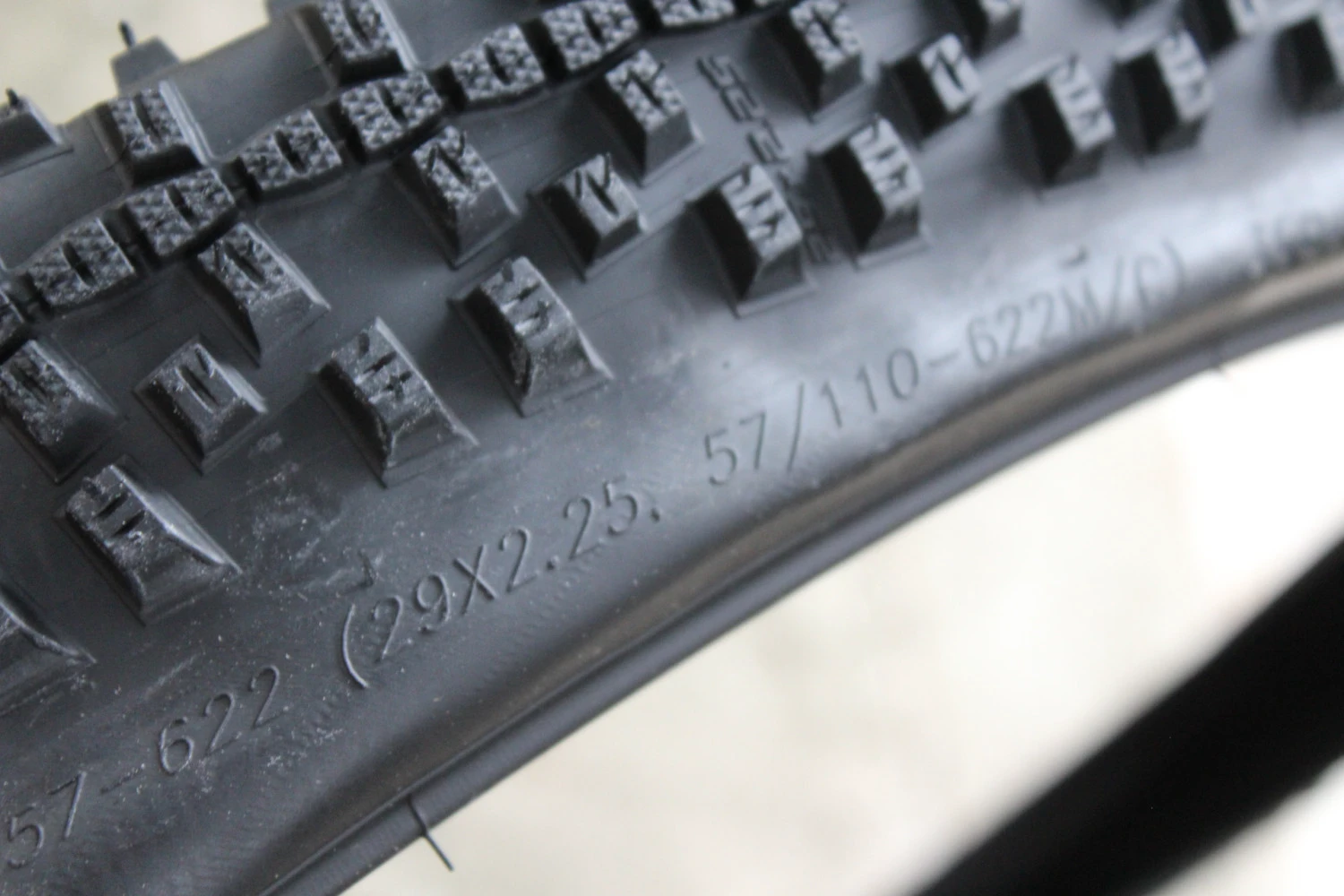 4. Schwalbe Smart Sam K-Guard 29x2.25" - sarma