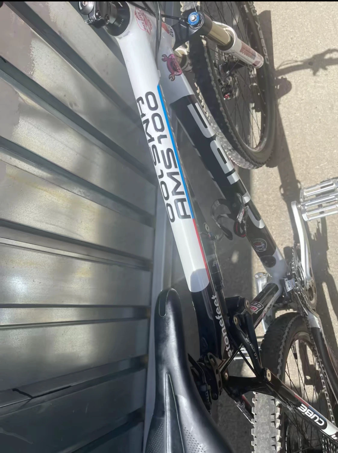 5. Vând cube Ams 100 hpc carbon