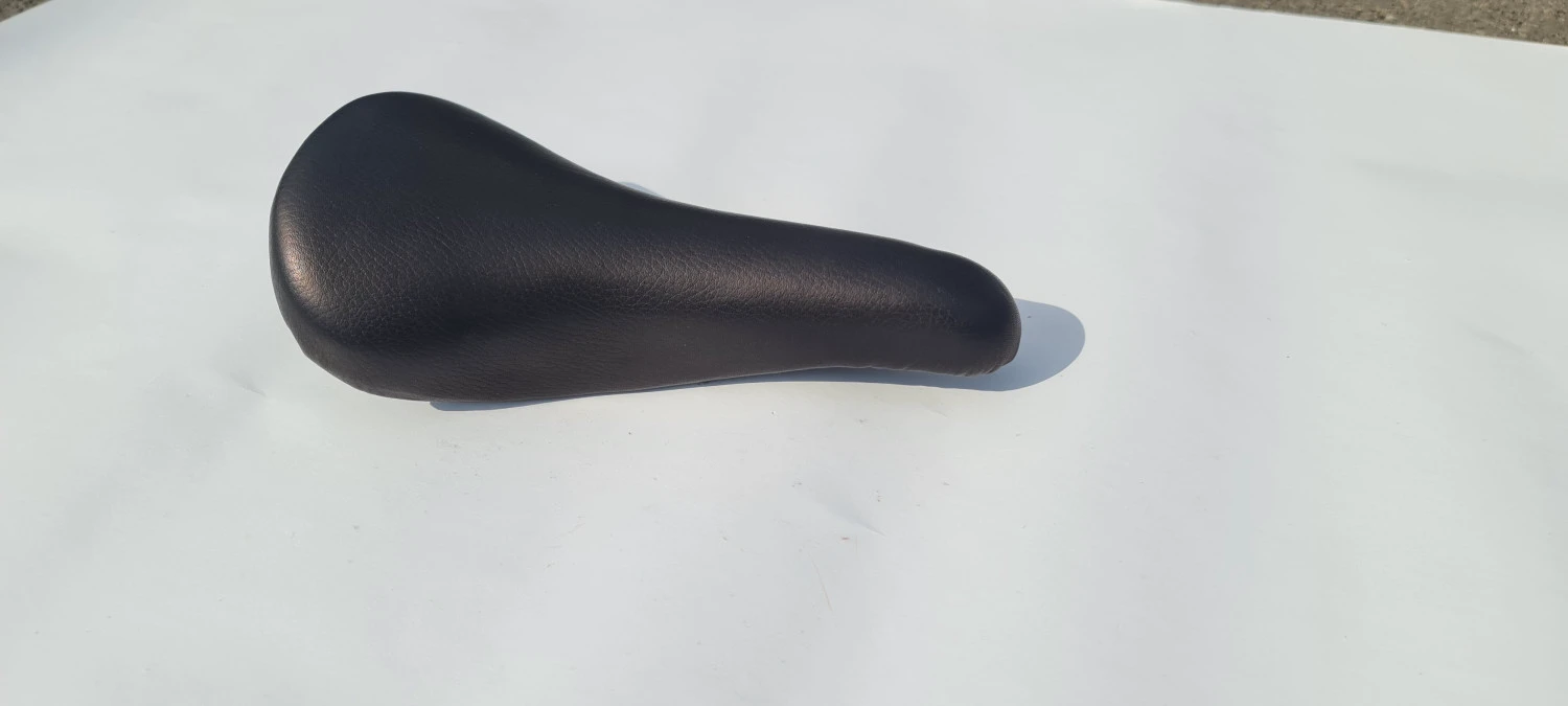 1. Sa din piele pentru cursiera,semicursiera Made in ITALY