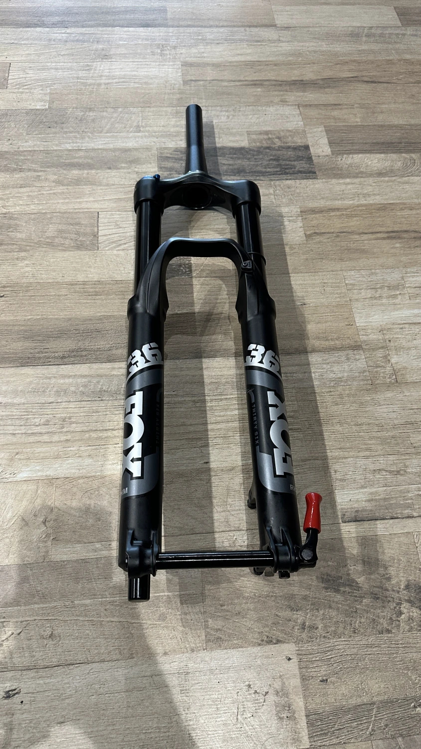 1. Vand FOX 36 FiTGRIP RHYTHM 160mm