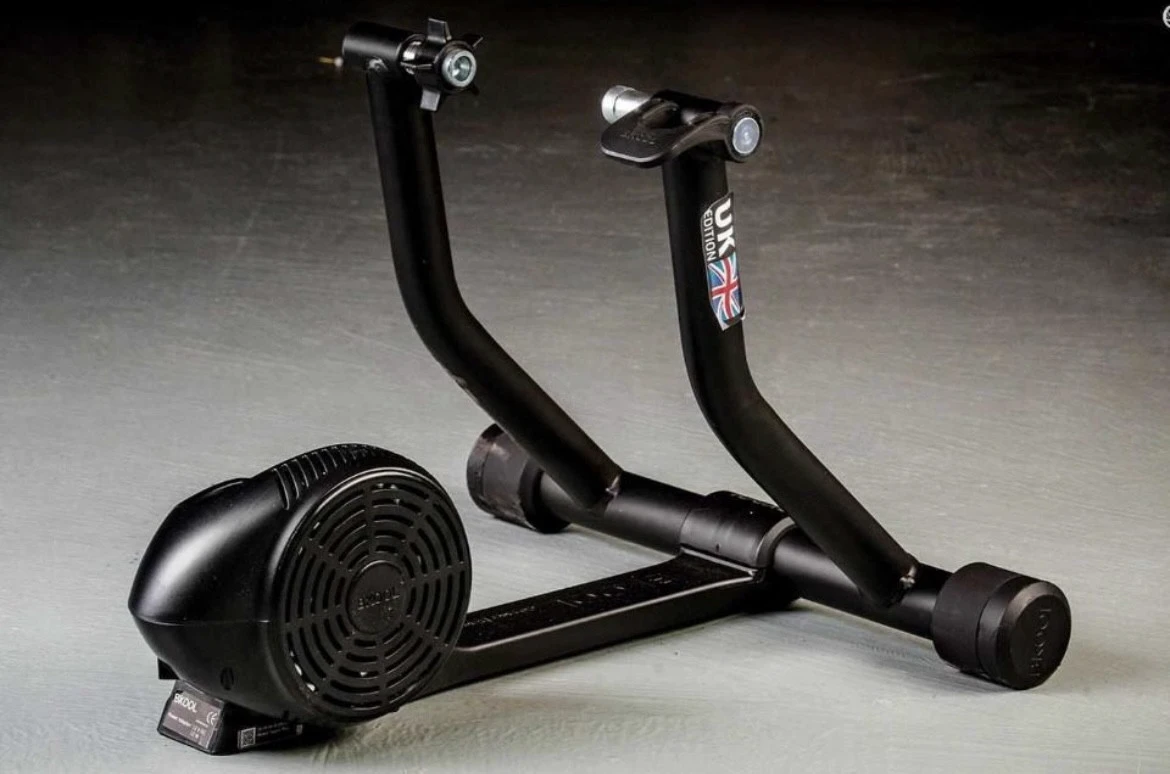 1. Hometrainer Bkool Smart Pro