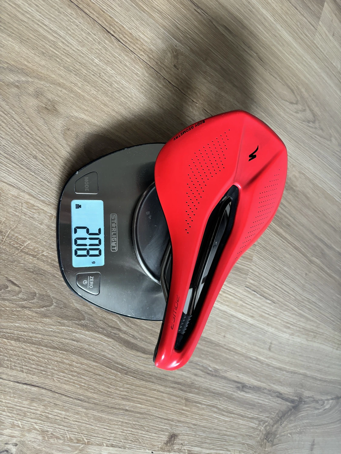 1. Sa specialized Power expert 143mm