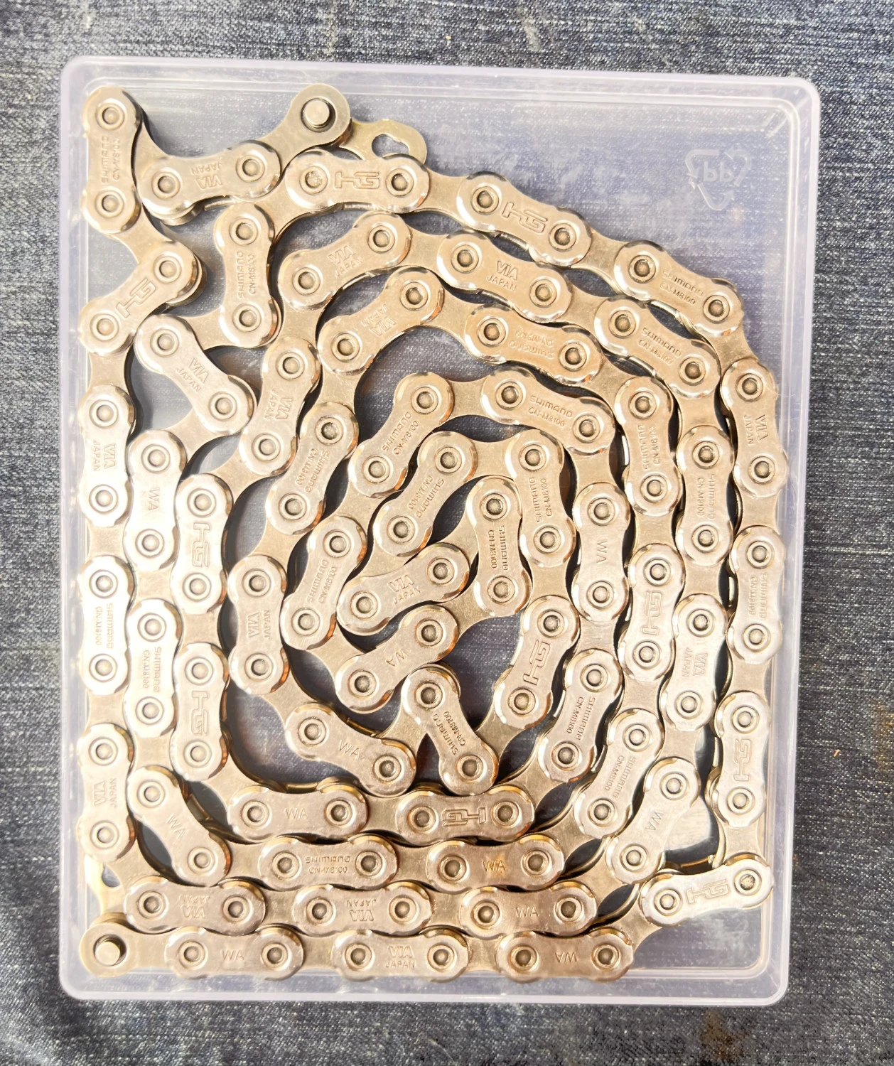 1. Lant SHIMANO XT CN-M8100