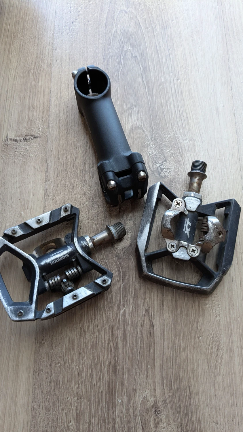 1. Shimano Deore XT PD-T8000