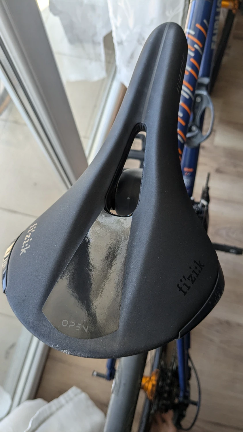 2. Fizik Aliante R1 Open Carbon