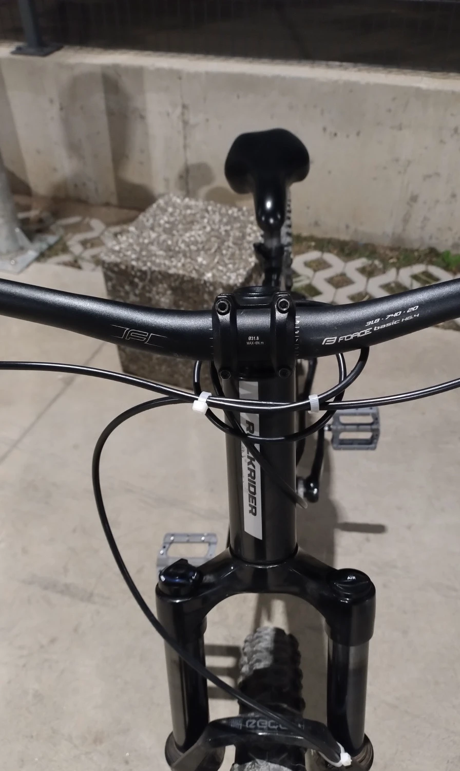 1. Vând Rockrider 530 full custom