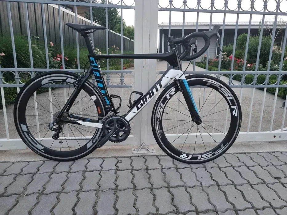 1. Vand Bicicleta GIANT PROPEL ADVANCED 0 LTD 2017, marime ML
