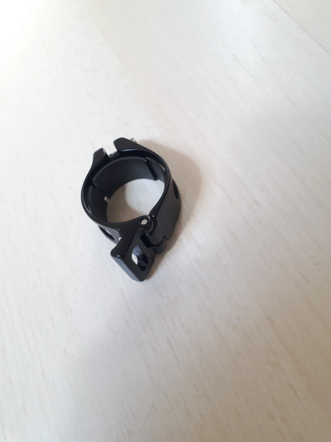 1. Adaptor Schimbator Fata