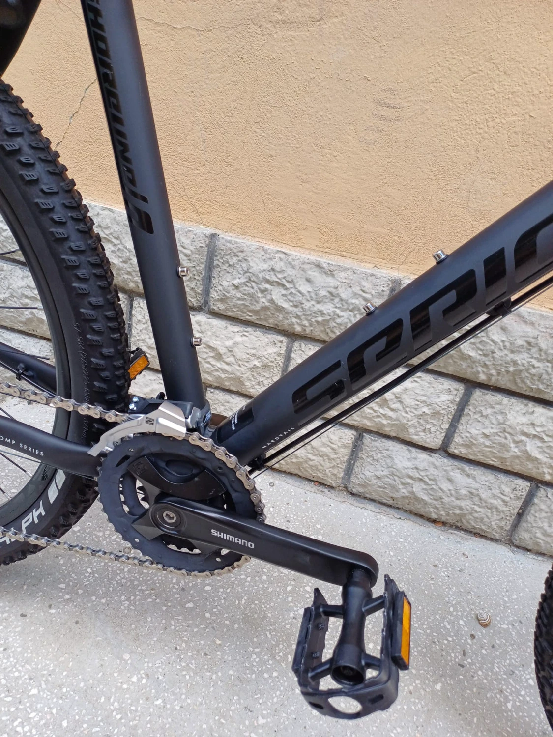 1. Bicicleta mountain bike Serious