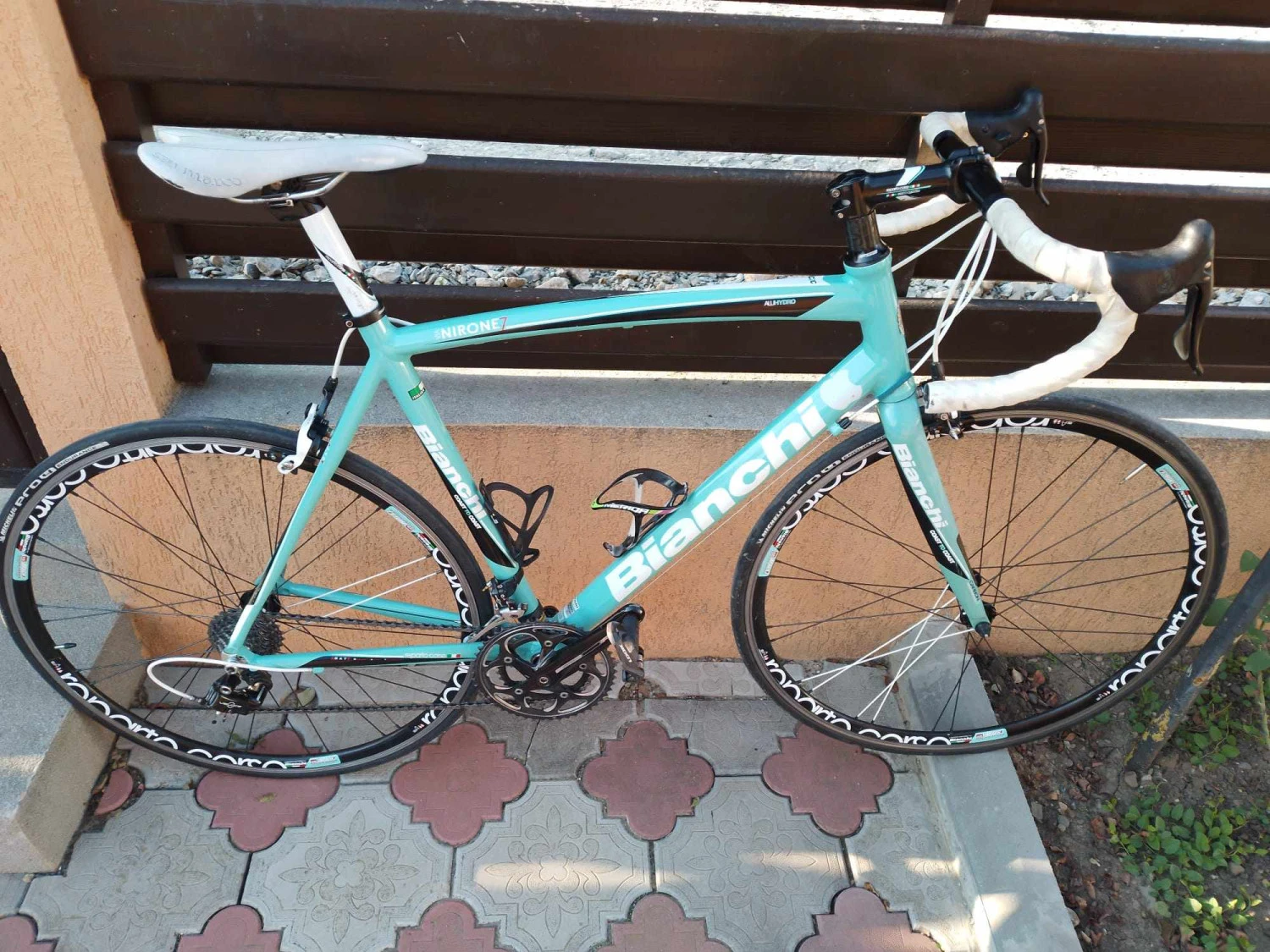 1. BIANCHI VIA NIRONE 7