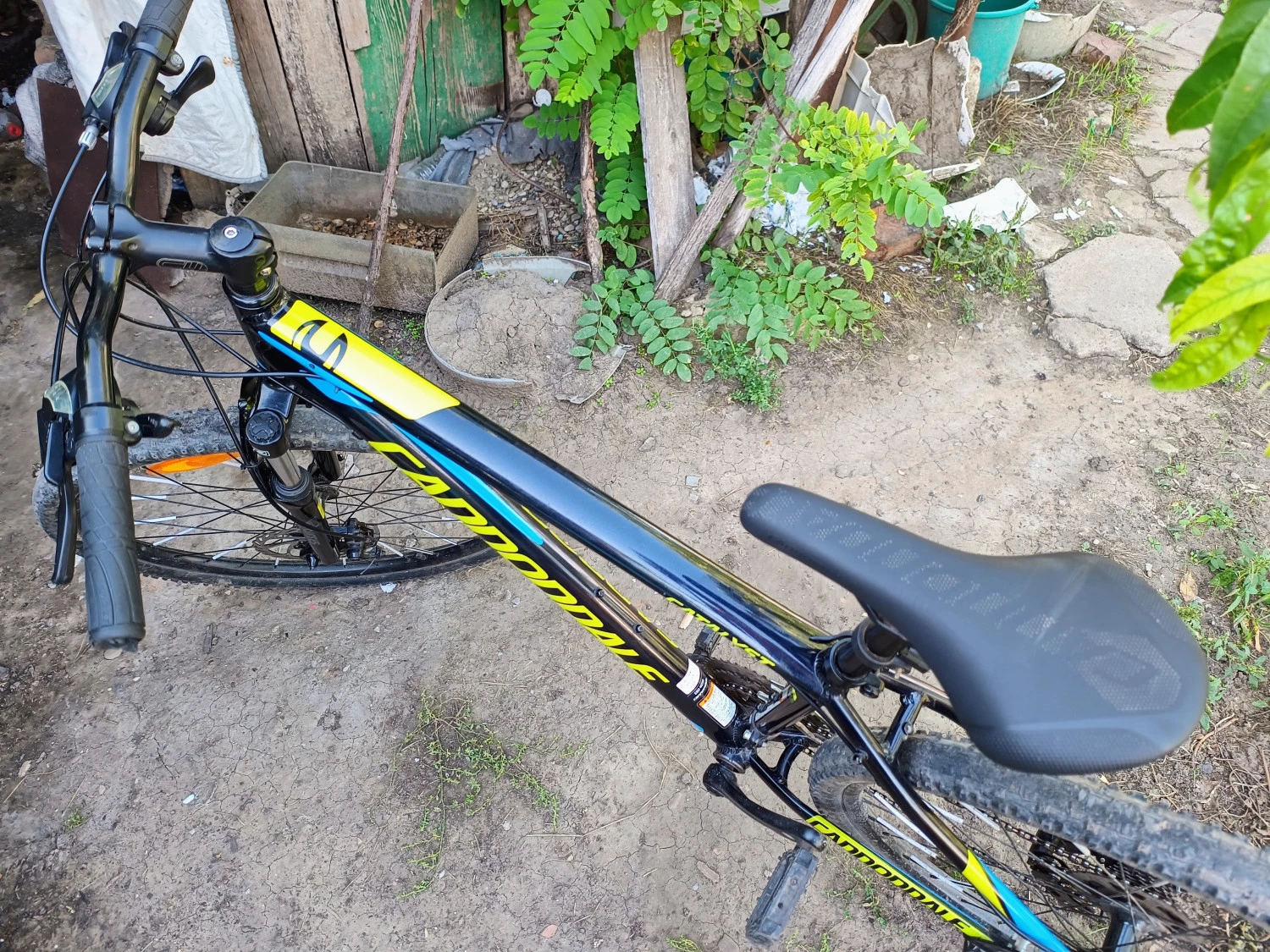 5. Bicicleta Cannondale catalyst 4