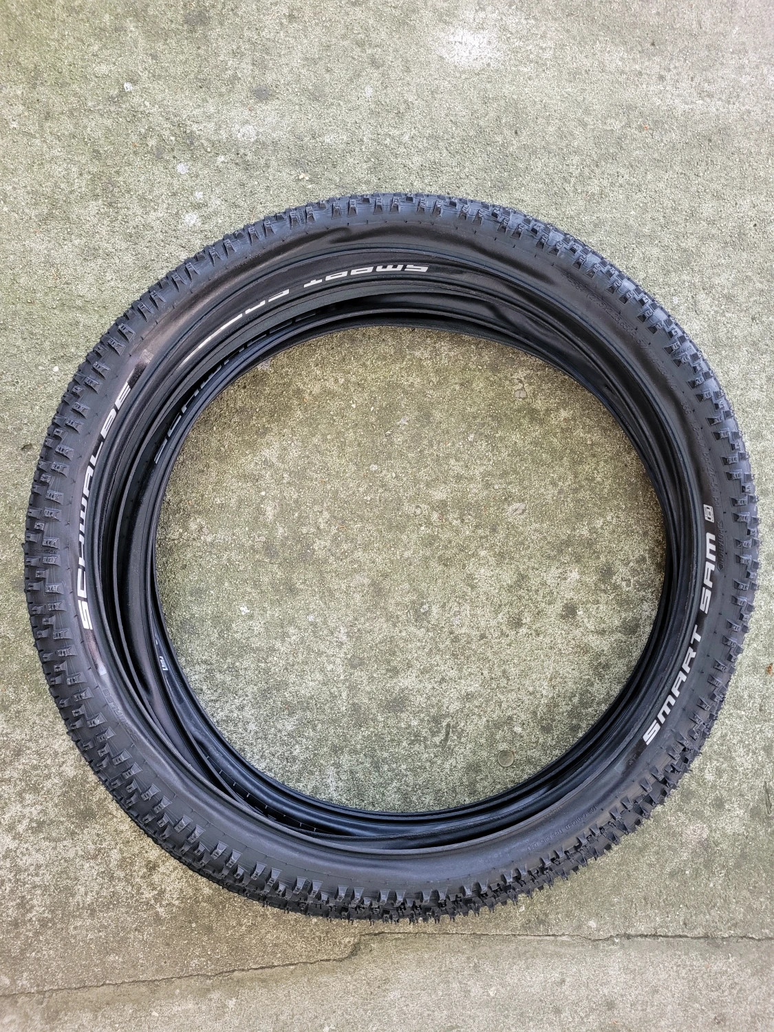 1. Schwalbe Smart Sam K-Guard Addix 27.5x2.25" - sarma