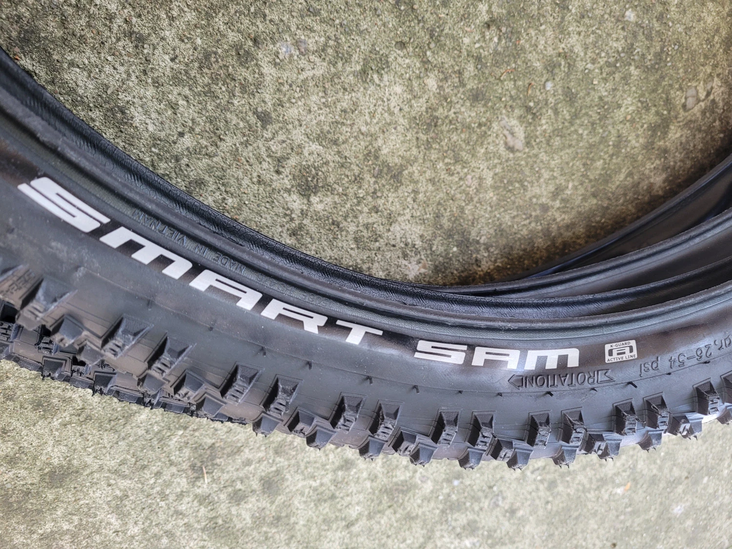 4. Schwalbe Smart Sam K-Guard Addix 27.5x2.25" - sarma