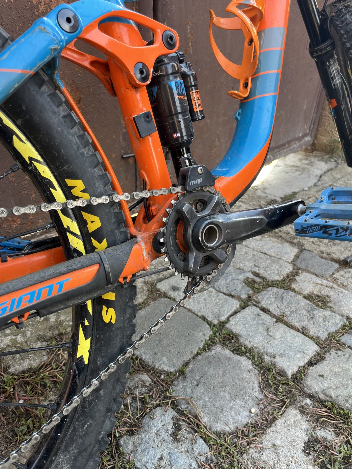 1. Giant Reign 2 27.5 ltd 2016