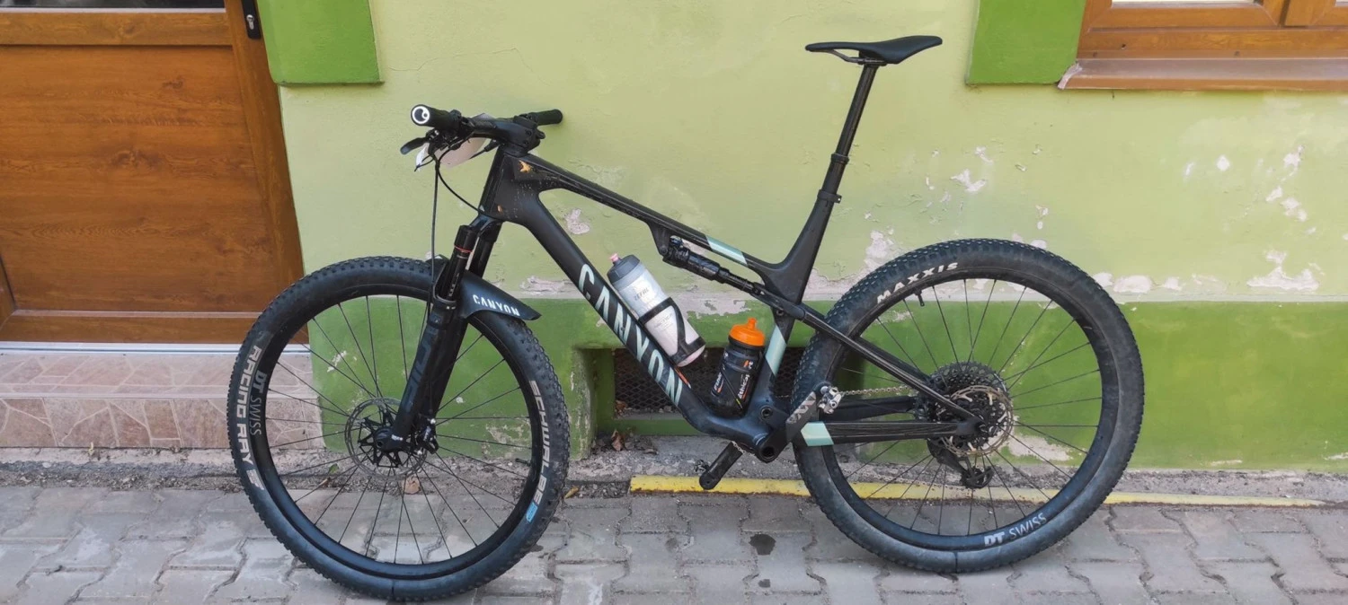 11. Vand set frane MTB SRAM Level Ultimate Stealth ca noi