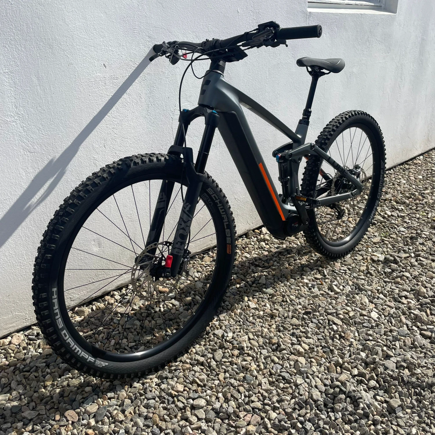 1. Cube Stereo Hybrid 140 HPC SL