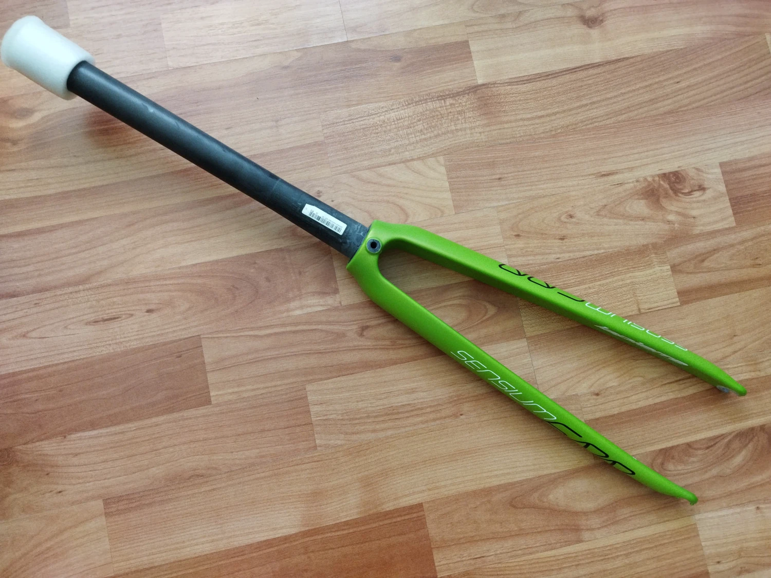 1. Furca Lapierre Sensium 600 carbon