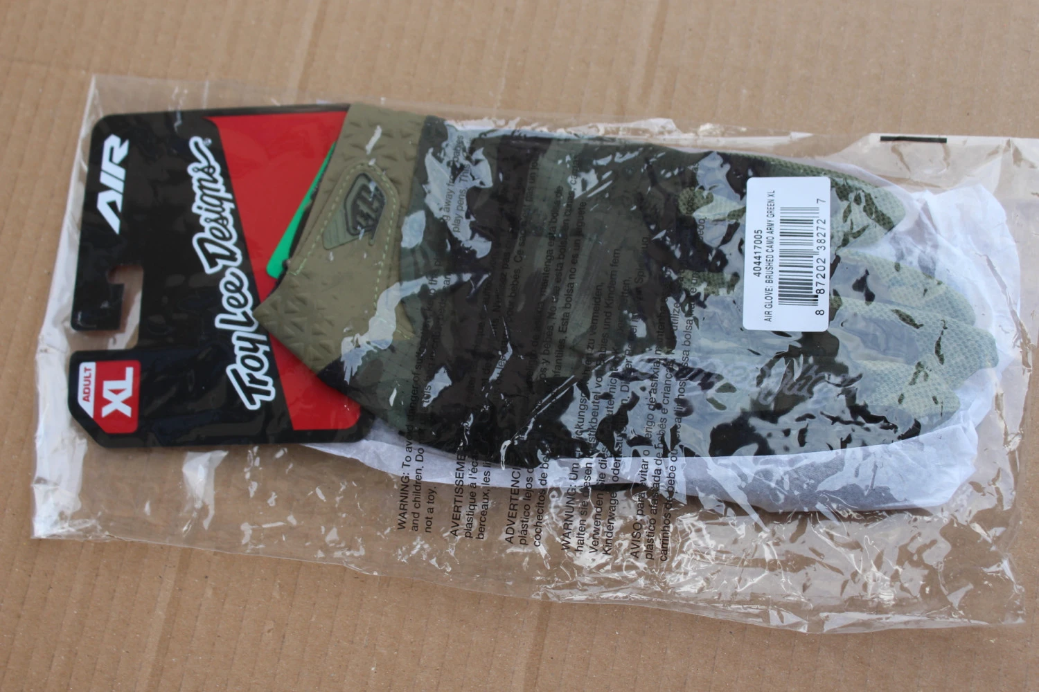 6. Troy Lee Designs Air Brushed Camo manusi MTB - XL
