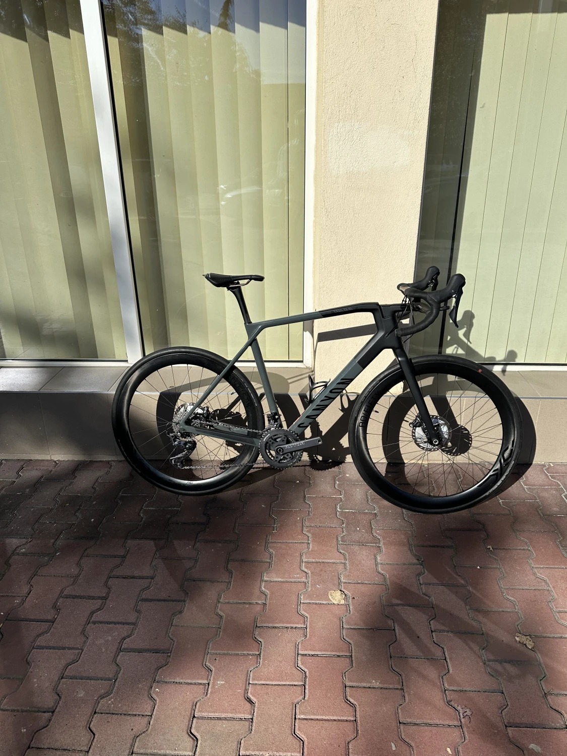 1. Canyon Grail CF SL full carbon