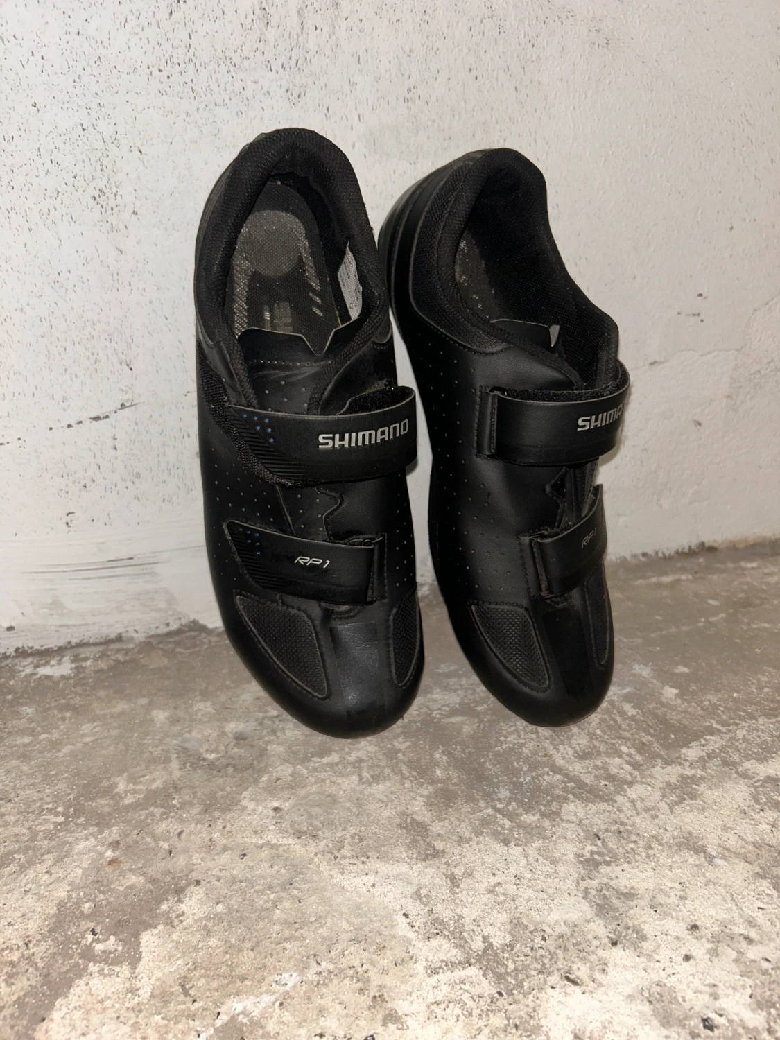 1. Pantofi ciclism sosea - Shimano