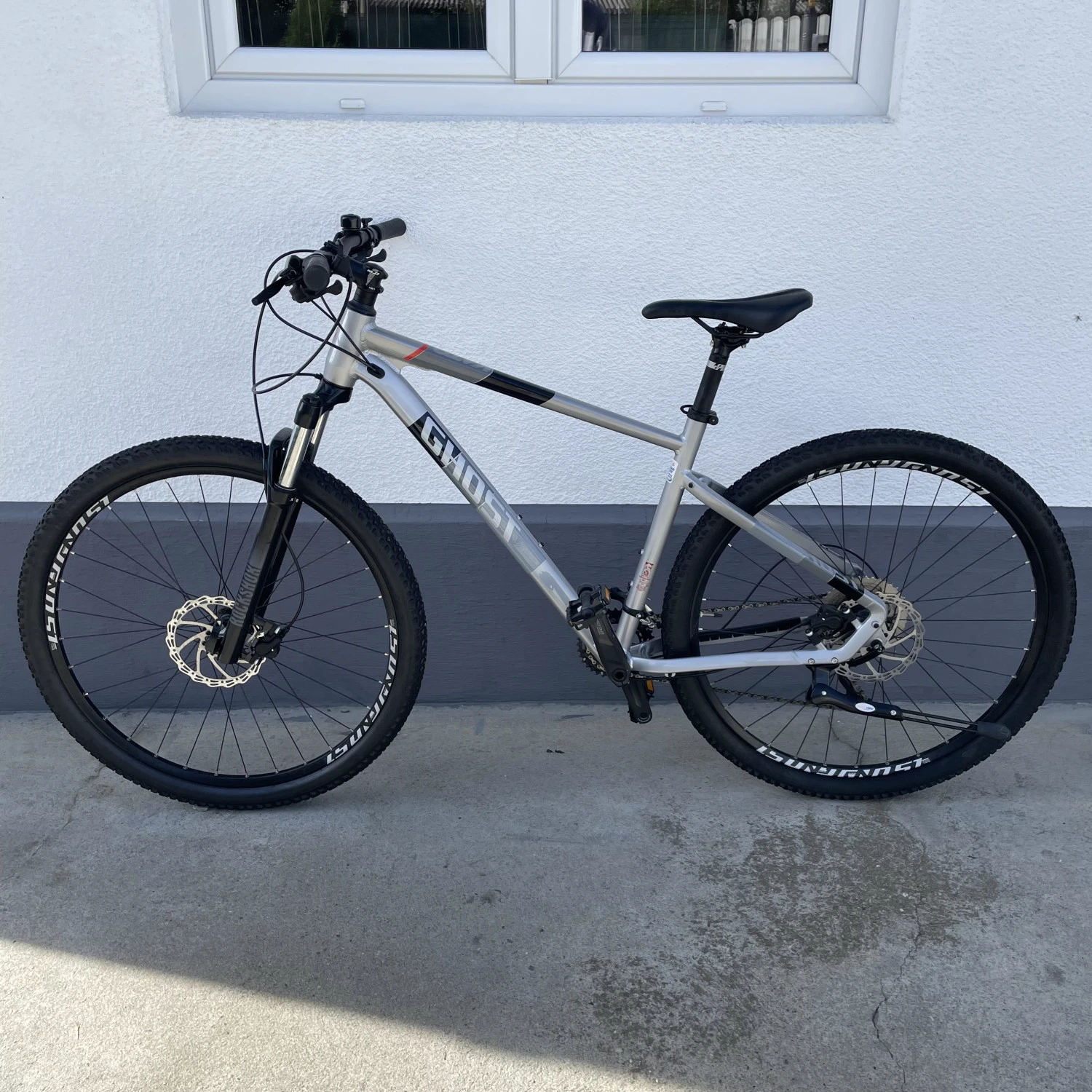 1. Bicicleta Ghost Kato, cadru: L, roți: 29