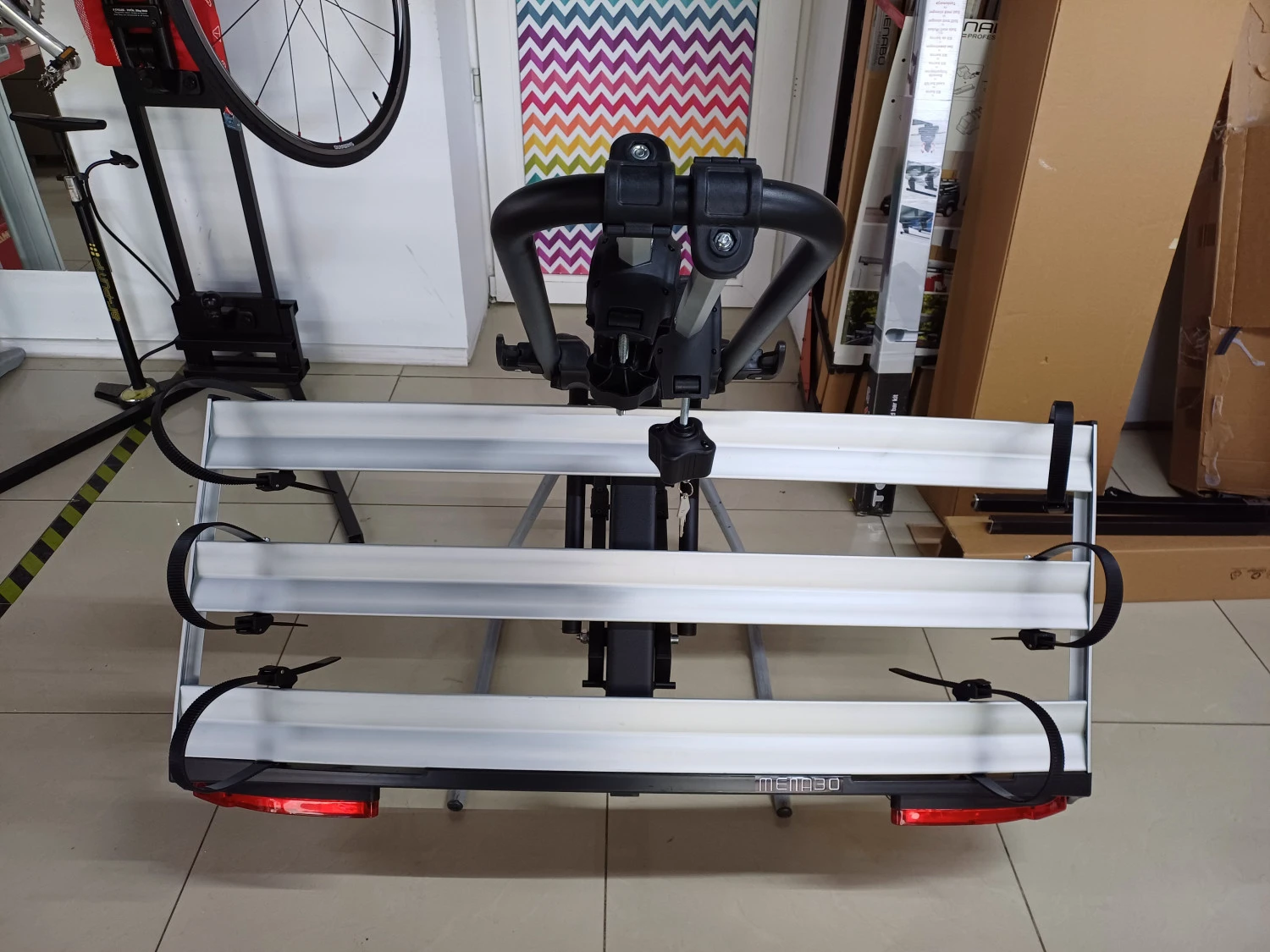 1. Suport biciclete carlig Menabo Alcor 3