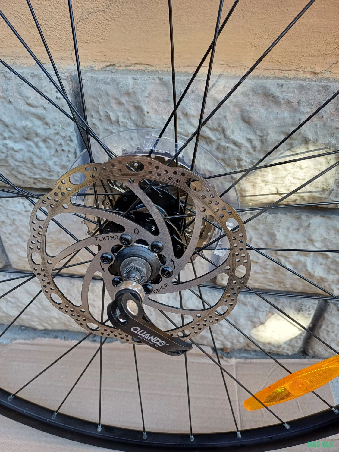 1. Roata bicicleta de spate 28/29