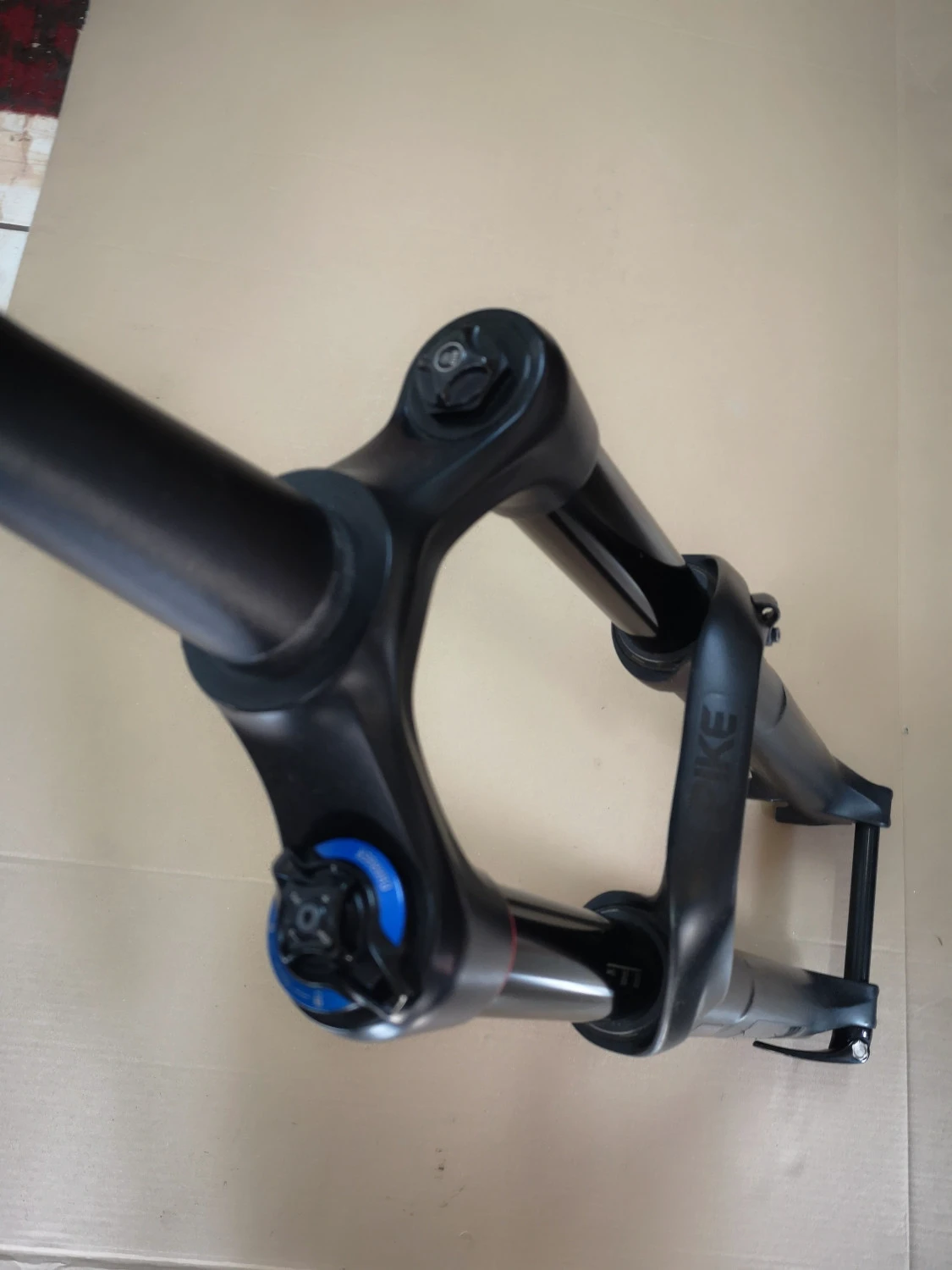 5. Furca rock shox pike charger