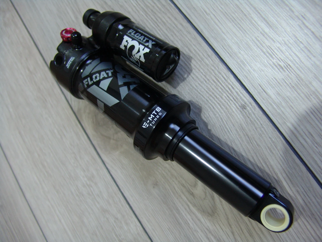 7. Amortizor Fox Float X Performance Trunnion 205x65/Nou