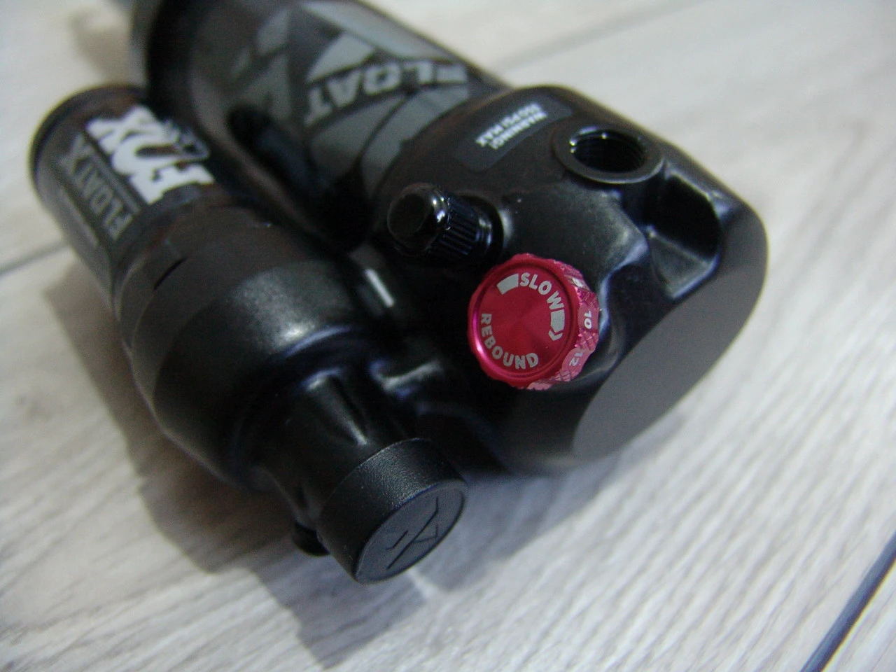 11. Amortizor Fox Float X Performance Trunnion 205x65/Nou