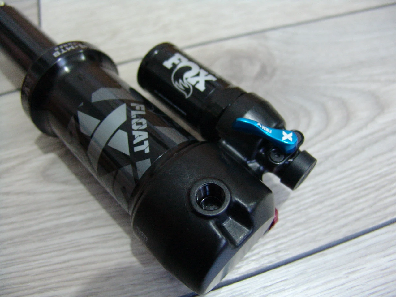 6. Amortizor Fox Float X Performance Trunnion 205x65/Nou