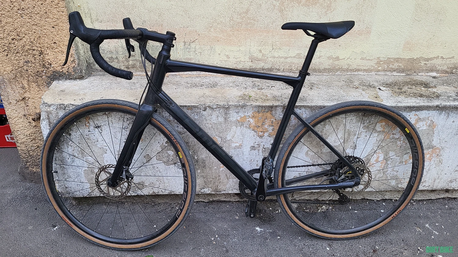 1. Gravel BMC Roadmachine X 2019