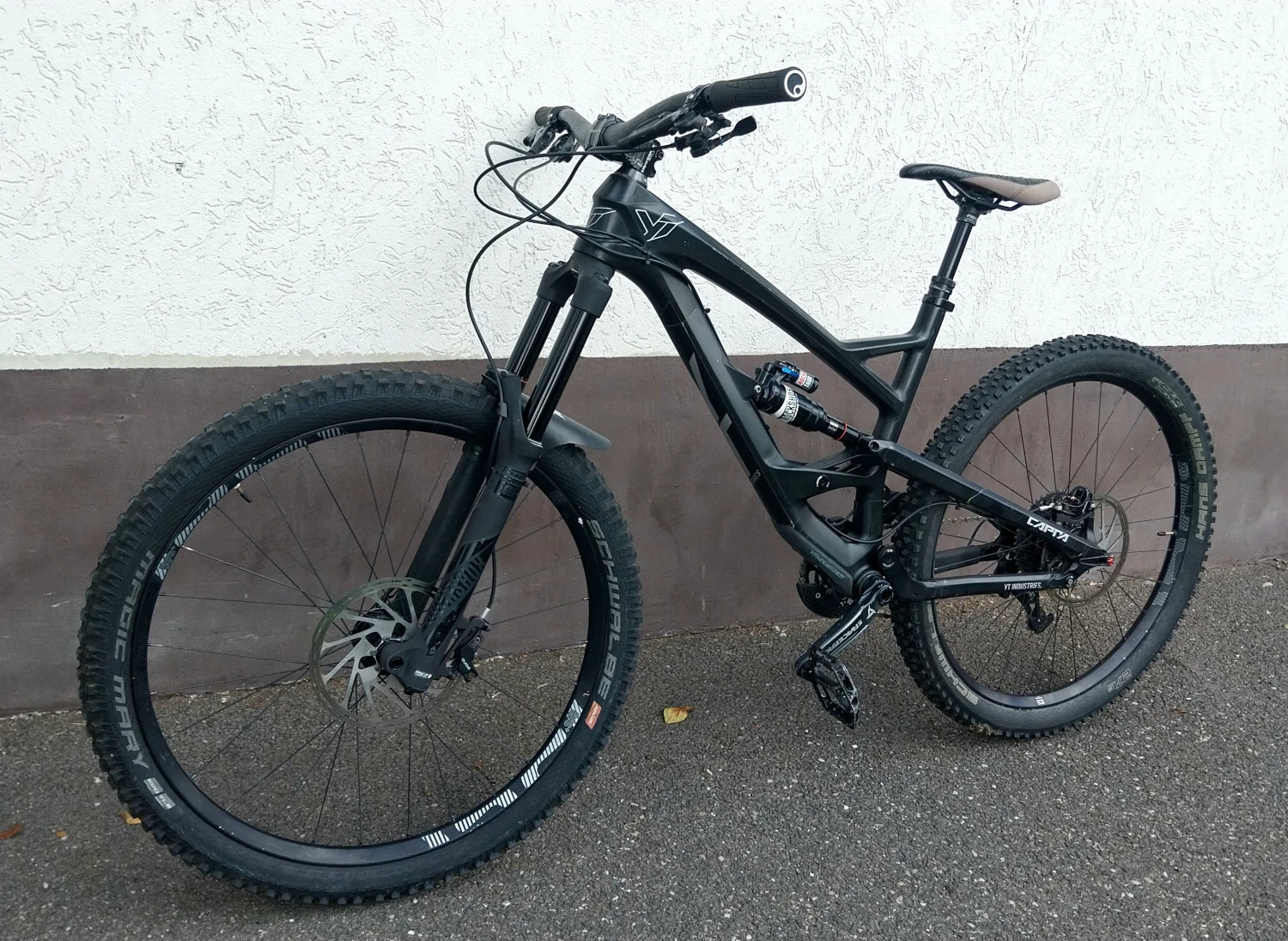 1. Yt Industries Capra Carbon