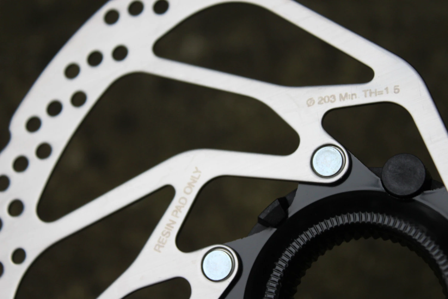 2. SHIMANO STEPS disc frana RT-EM300-L 203mm Center-Lock