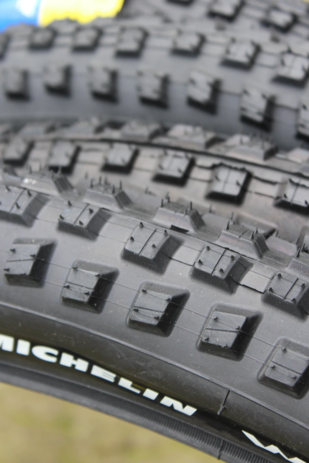 5. Michelin Wild Access Line MTB - 29x2.40" - sarma