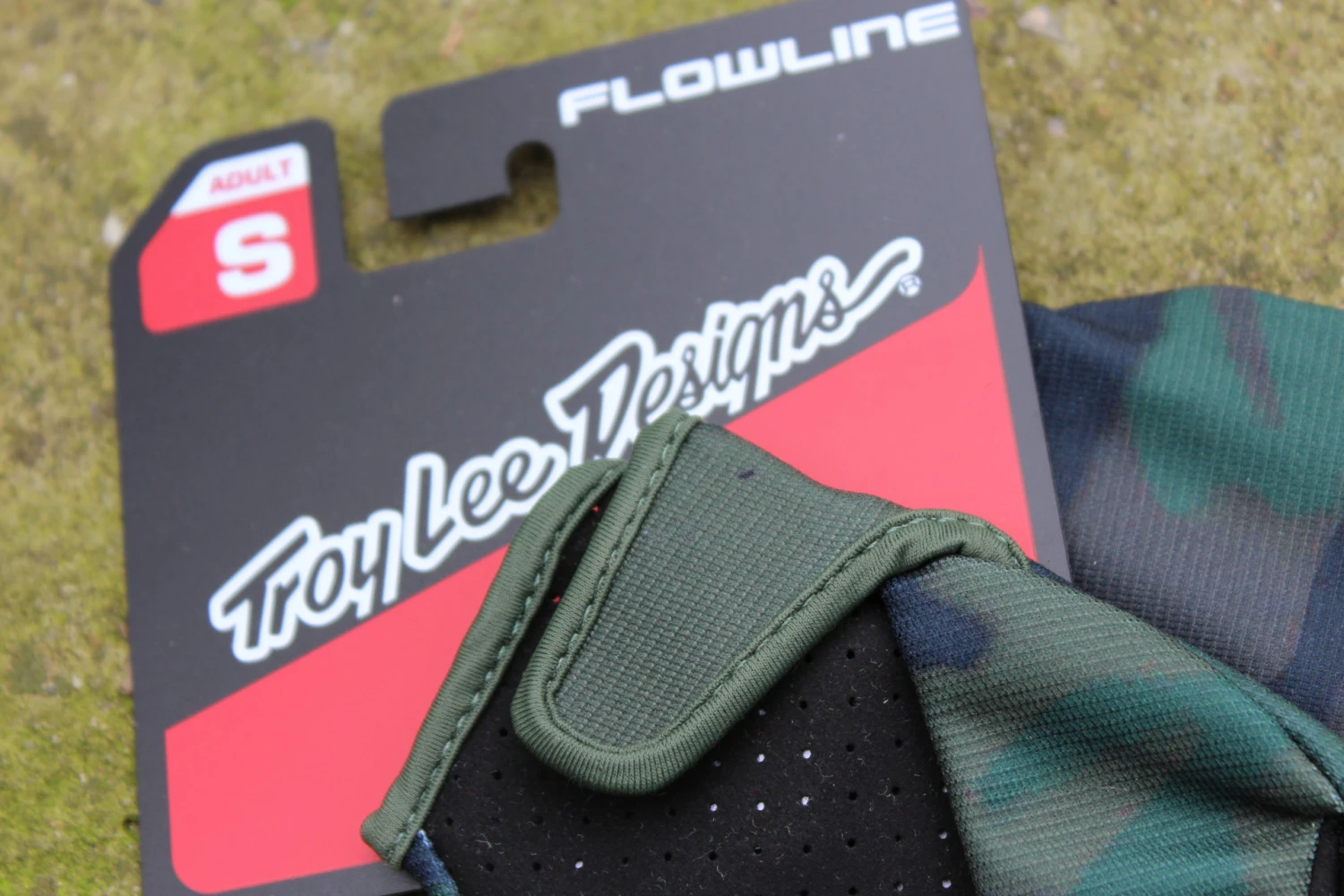 4. Troy Lee Designs Flowline Camo Army - S
