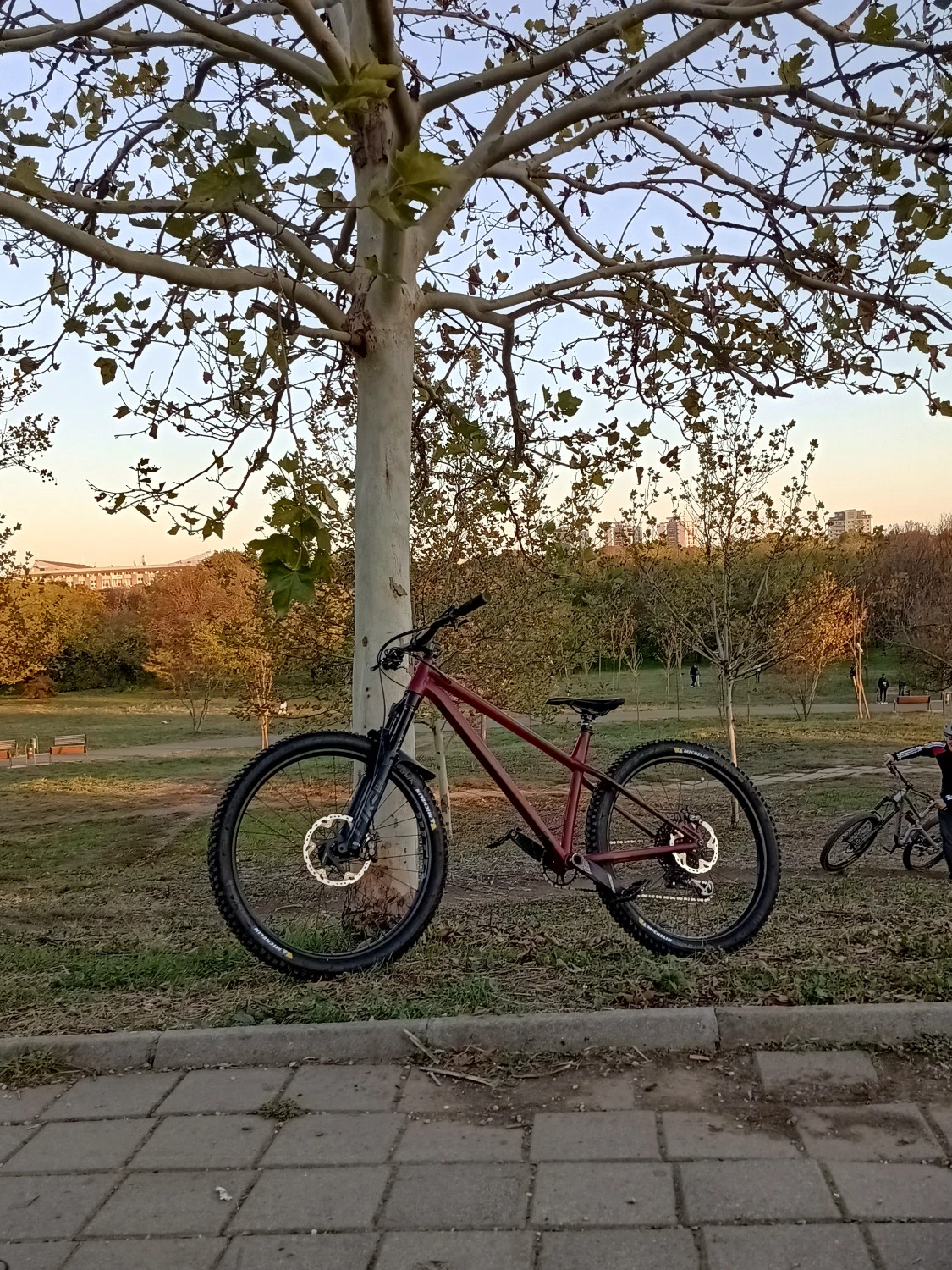 7. Commencal Meta Ht Am