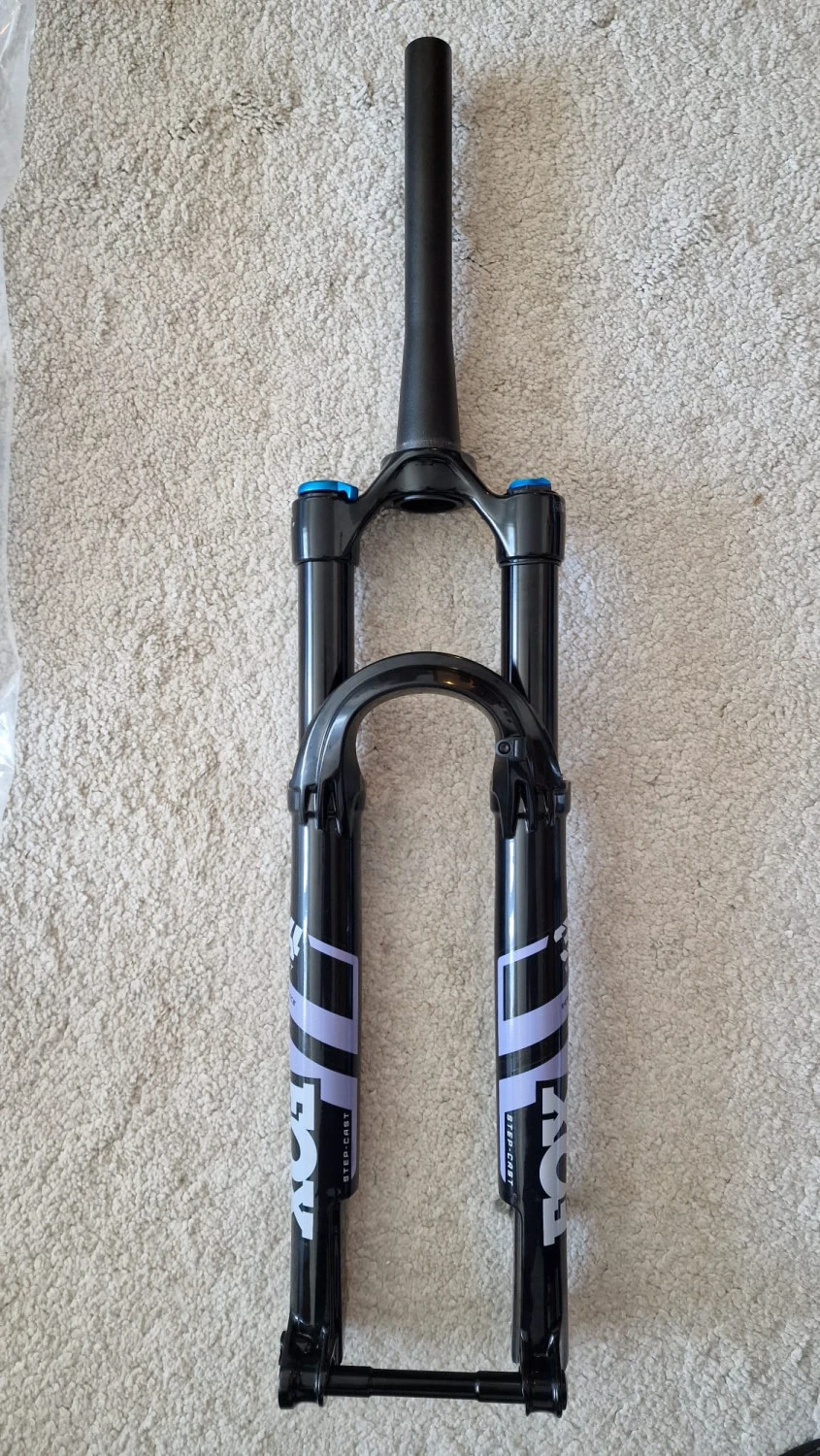 1. Fox 34 FLOAT SC 29" PERFORMANCE 120mm