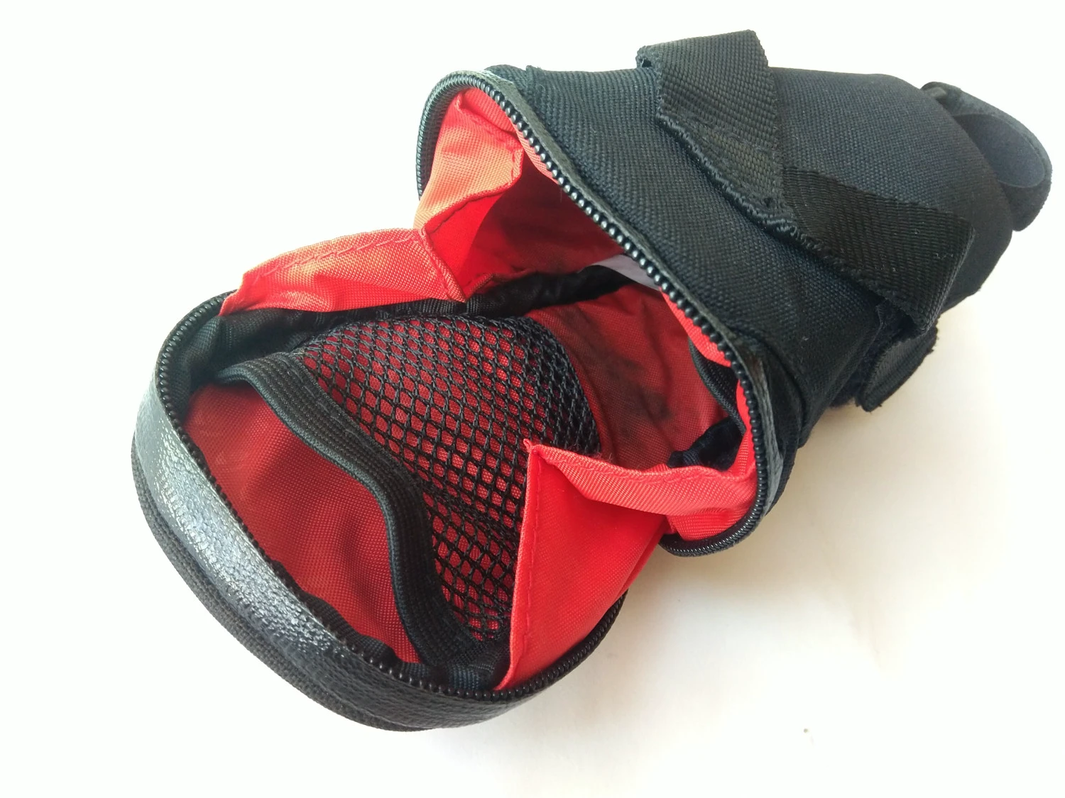 4. Gentusa sub SA Bontrager Pro S