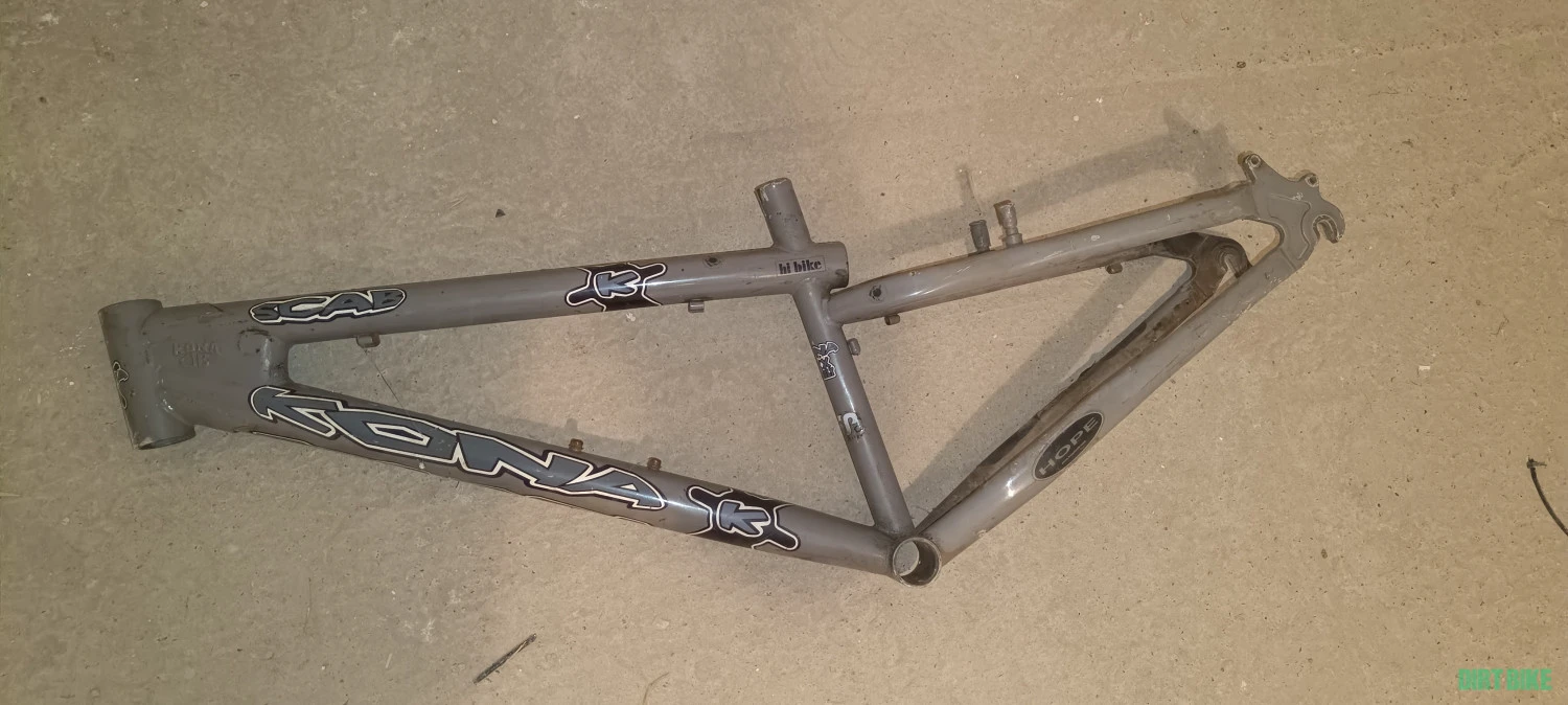 1. Kona Scab Dirt Jumper