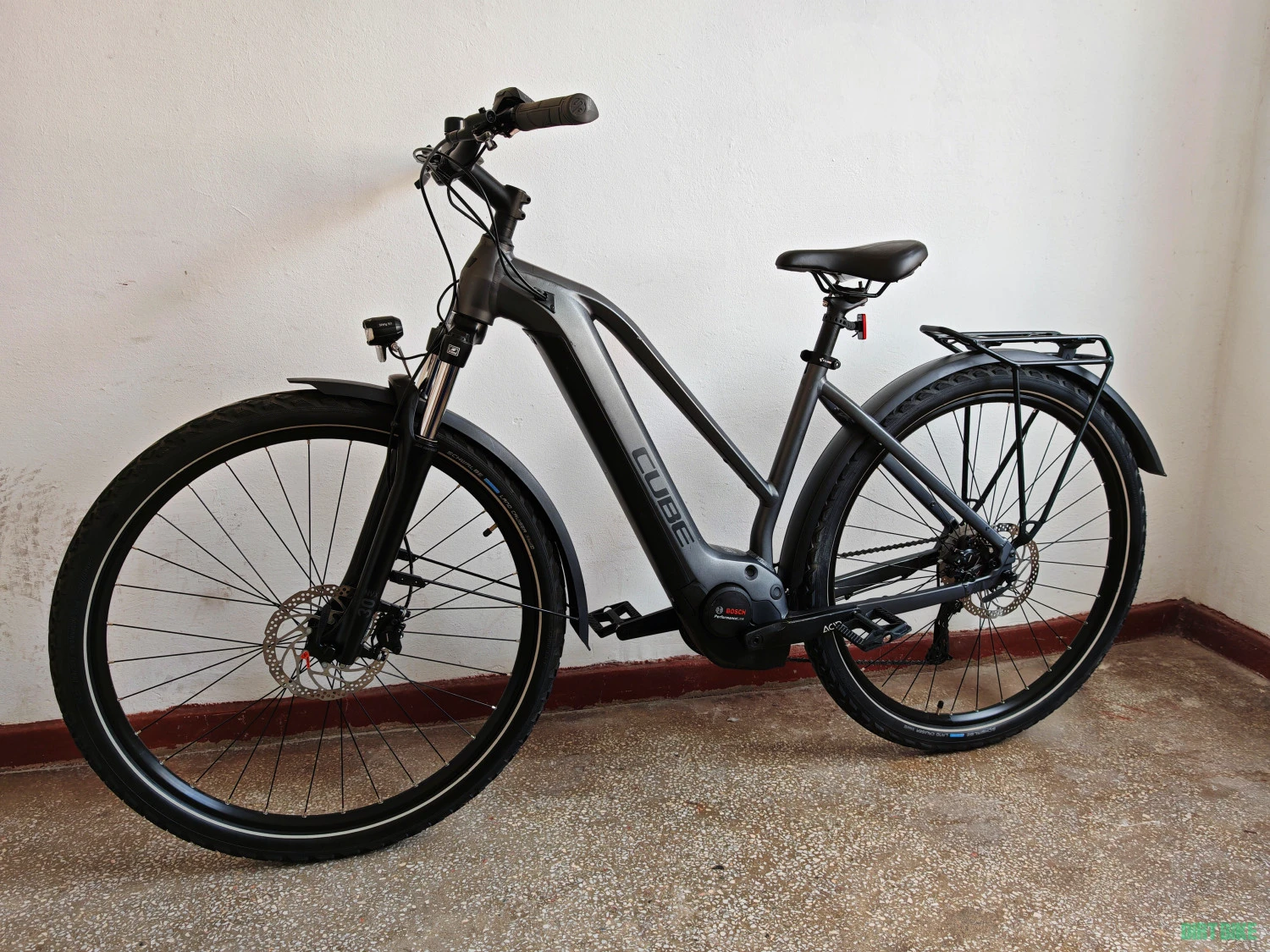 1. Bicicleta Electrica CUBE KATHMANDU !!! Ebike !!! 625 Wh !!!