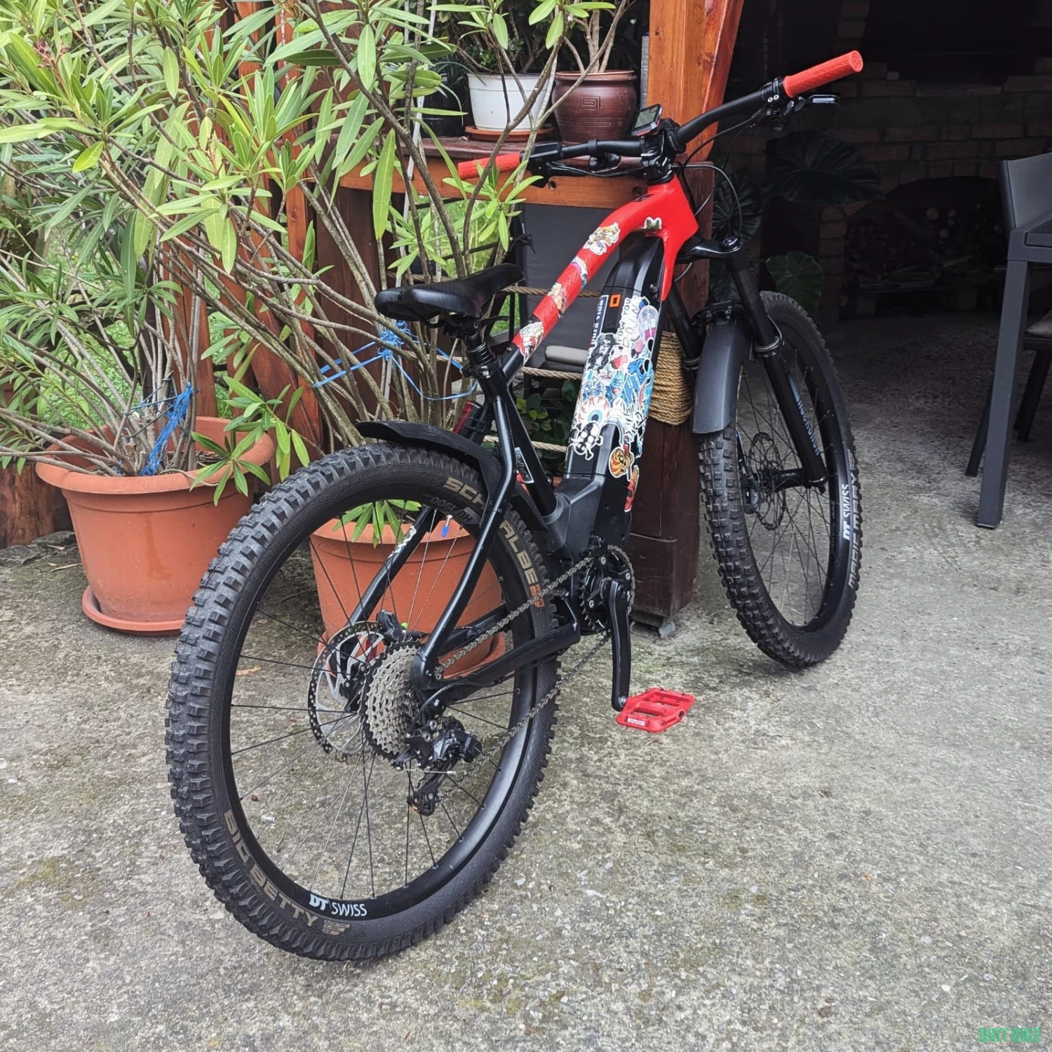 1. Rockrider e-st500
