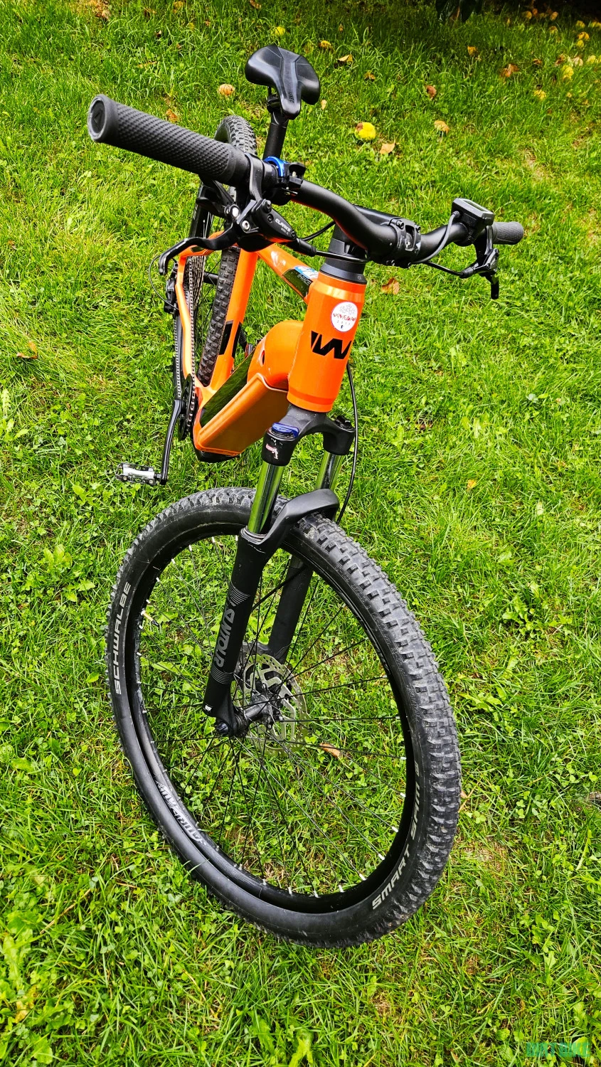 9. Bicicleta electrica Whistle/Atala B-Race,Marimea M,Roti 29",Hardtail.