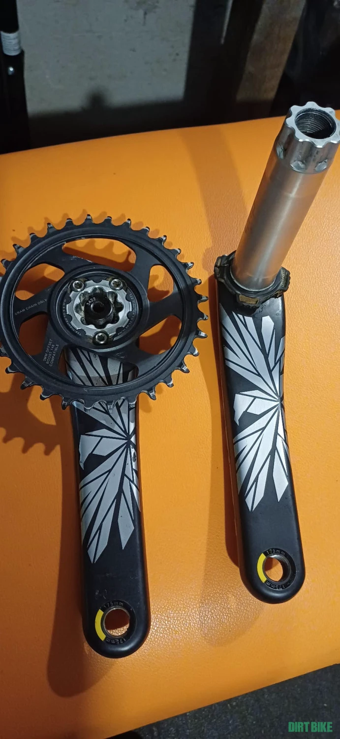 1. Angrenaj sram x01 dub boost