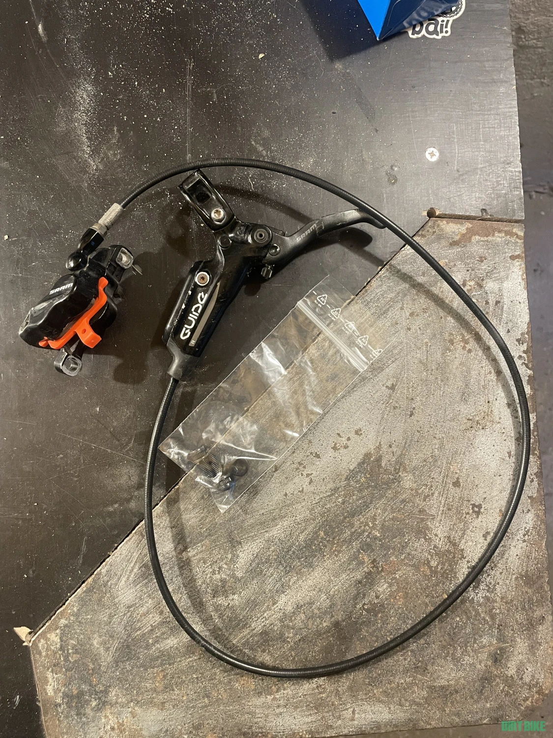 1. Sram guide r - fata/spate