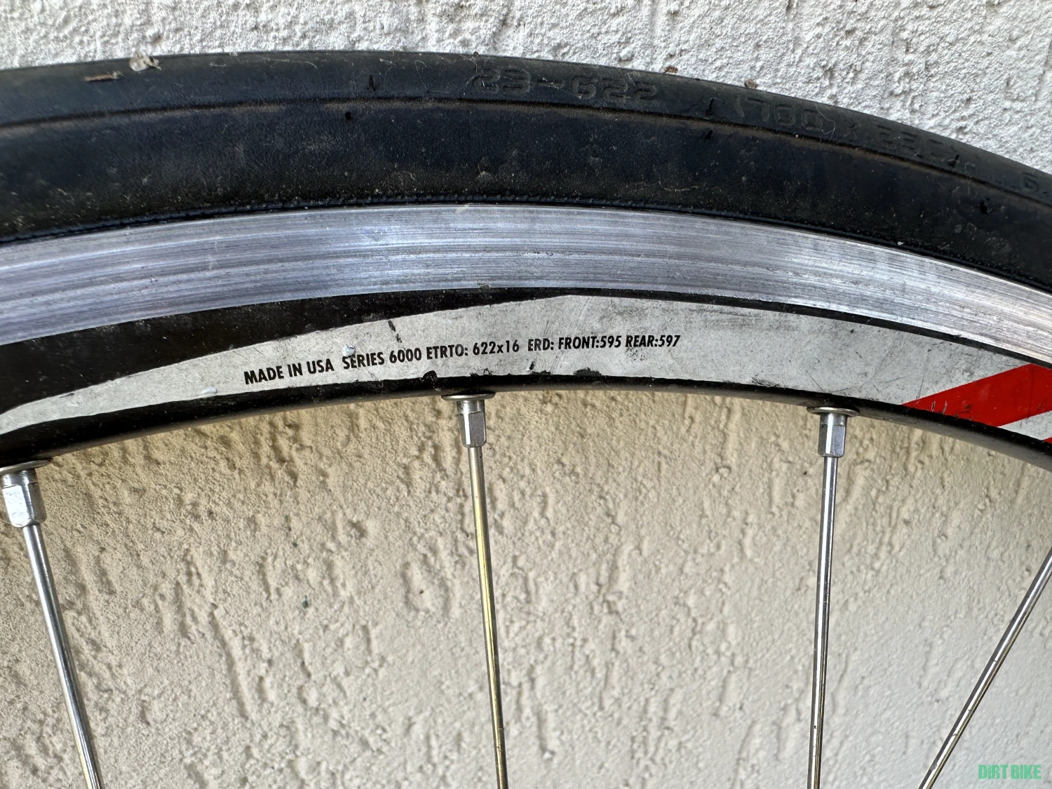 3. Roti Bontrager Classics 700c Rear Wheel set 6000 OSB Rim Schwalbe one cauciucuri